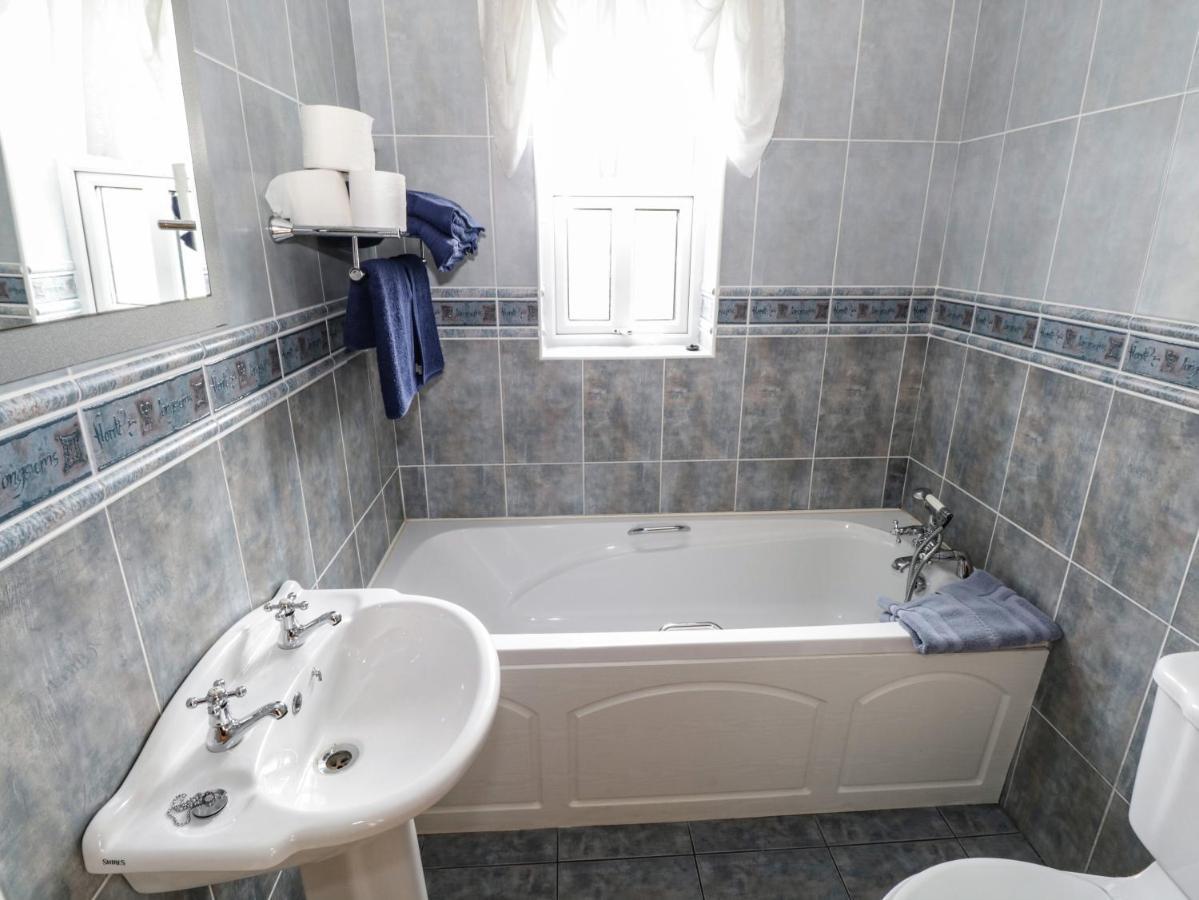 Tigh Mhicil Villa Glentrasna Buitenkant foto